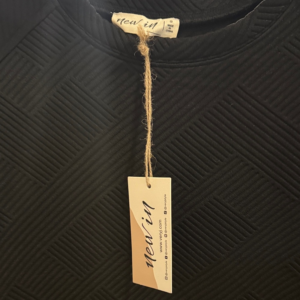 #447 SWEATSHIRT TEXTURED DRESS - Picture 2 of 3